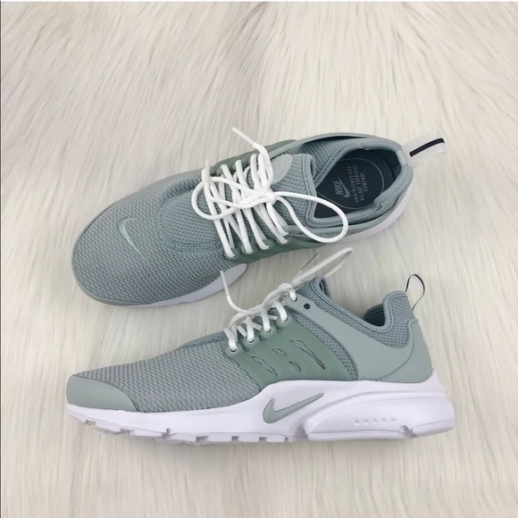 nike air presto light pumice
